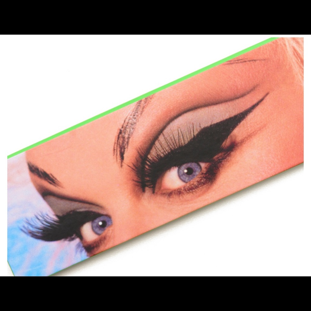 Kat Von D I Am Divine Eyeshadow Palette - Picture 4 of 5